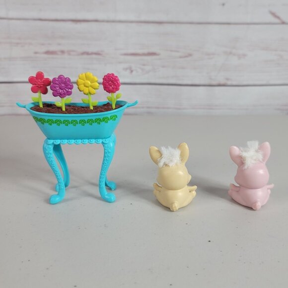 Enchantimals Fluffy Bunny & Bree Bunny Dolls Pet Bunny Garden Magic Replacement - Picture 9 of 11